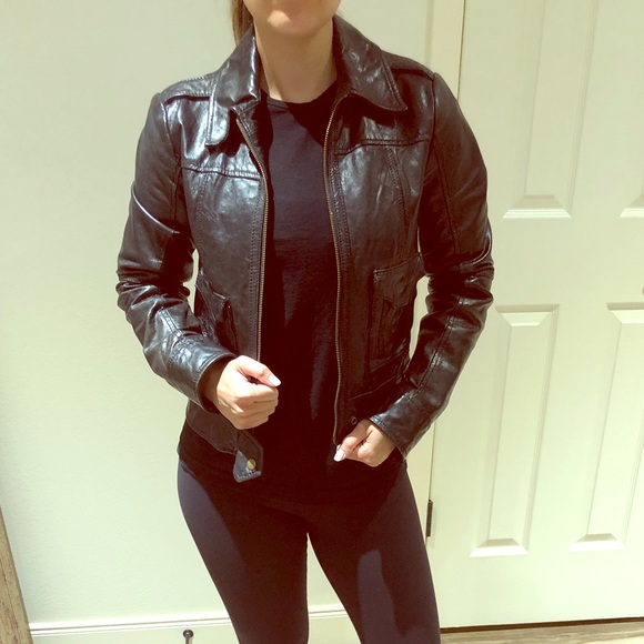 Leather jacket - Picture 3 of 5